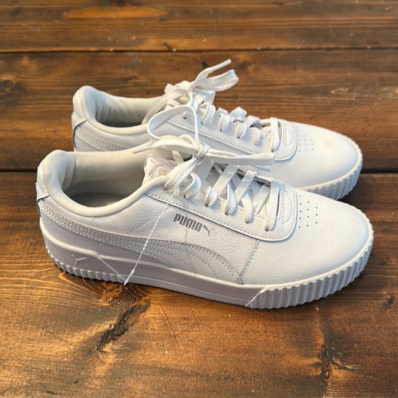 Womens Puma sneakers - Picture 1 of 4